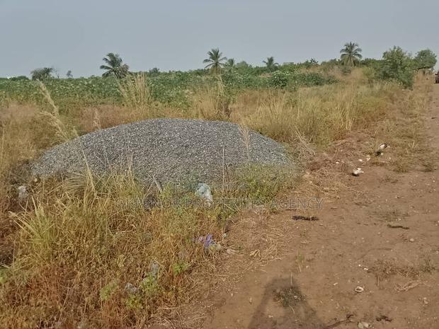 Roadside Land for Sale · Photo 4