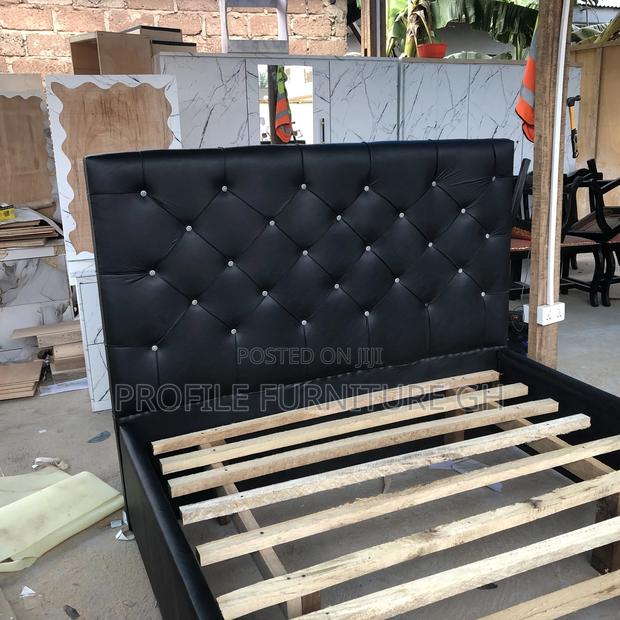 Incendiary Stylish Black Double Bed-frame// Durable And Luxurious · Photo 3