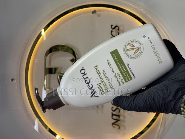 Aveeno Daily Moisturizing Lotion · Photo 1