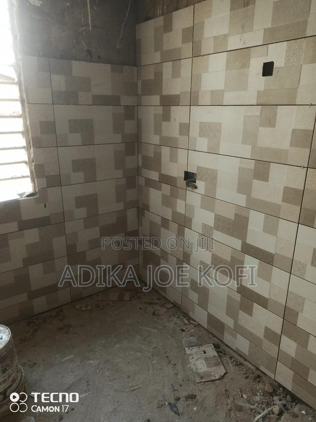 Tiles Workers Interior and Exterior Tilling · Photo 2