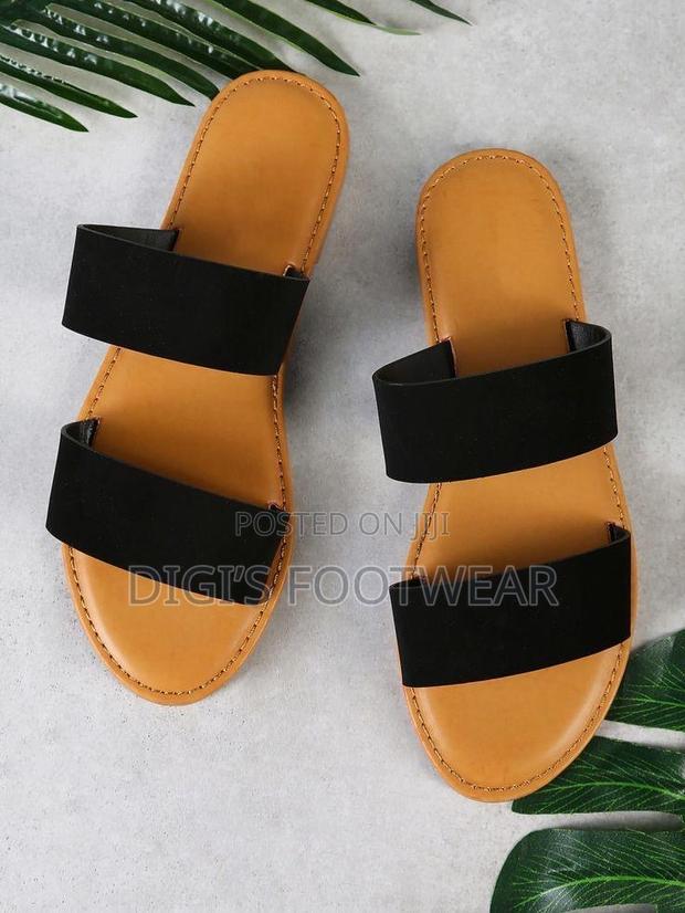 Black Suede Parallel Slippers · Photo 2