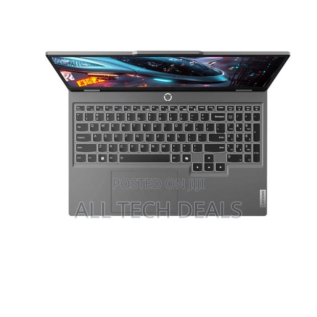 New Laptop Lenovo 12GB AMD Ryzen 7 SSD 512GB · Photo 3