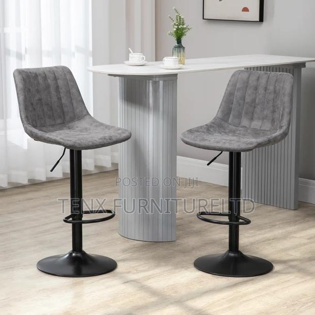 Bar Stool (Set of Two) · Photo 1
