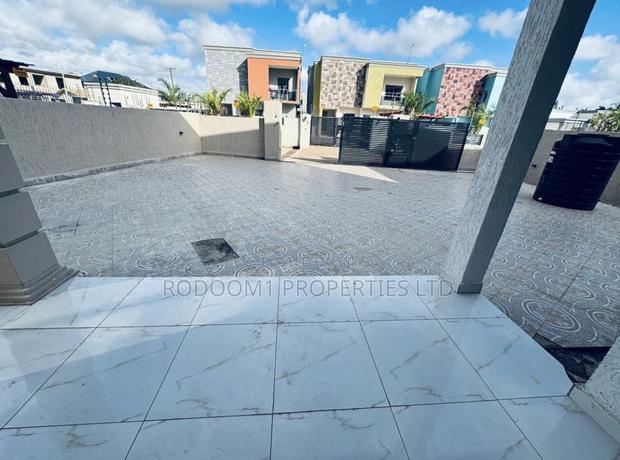 4bdrm House in Lakeside for sale · Photo 7