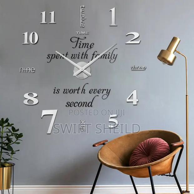3d Clock + Inside Design Largest Diameter 100-120 Cm(47inch) · Photo 1