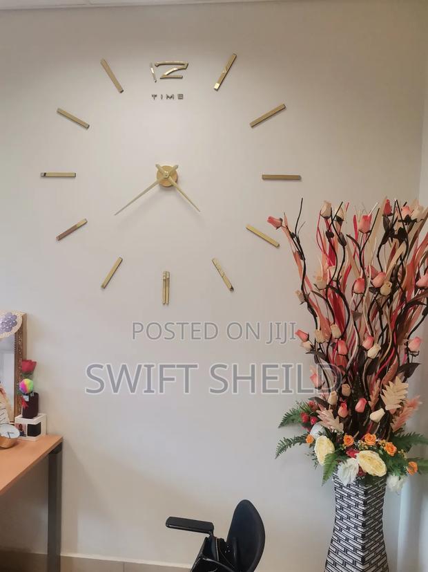 3d Design Clock Working Large Type · Photo 2