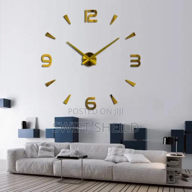 3d Wall Clocck 47 Inch Diameter · Photo 1
