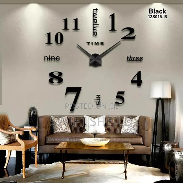 Classic Spec 3d Wall Clock Large 100 to 120cm Diameter · Photo 2