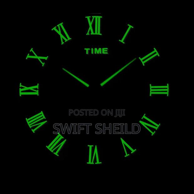 Roman Numeral Glow in Dark 3d Wall Clock 100-120 Cm · Photo 1