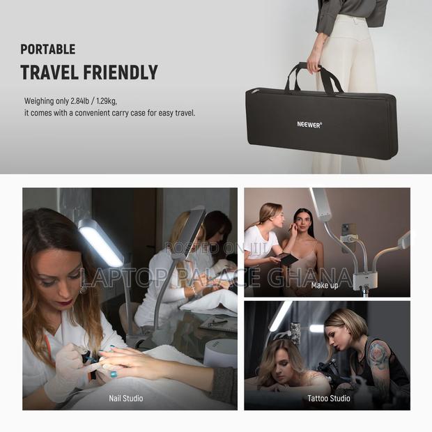 NEEWER Esthetician Light With Phone Holder Travel Bag Kit · Photo 5