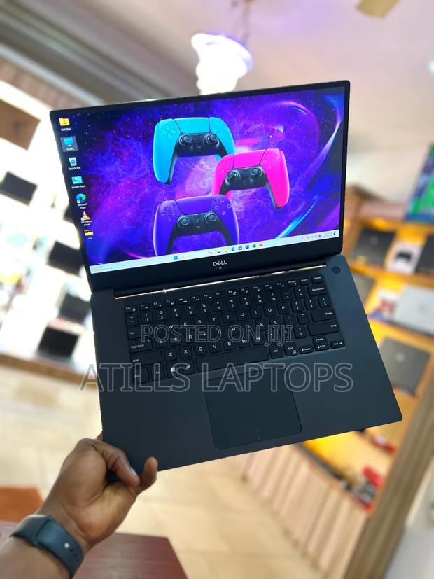 Laptop Dell XPS 15 9570 16GB Intel Core I7 SSD 512GB · Photo 2