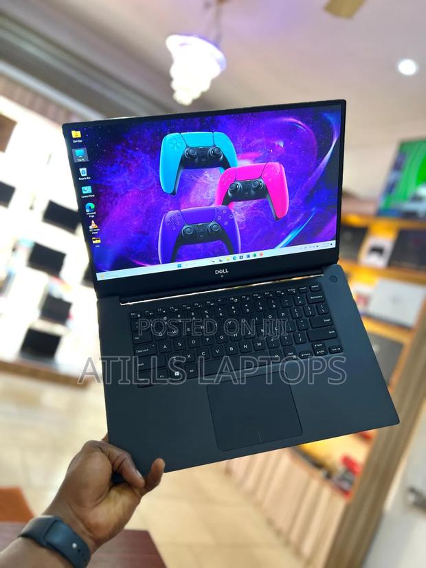 Laptop Dell XPS 15 9570 16GB Intel Core I7 SSD 512GB · Photo 3