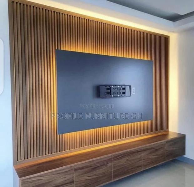 Pristine MBF Foreignwood Tv Console · Photo 2