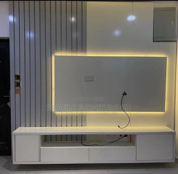 Foreign Wood MBF Console Tv Stand · Photo 1