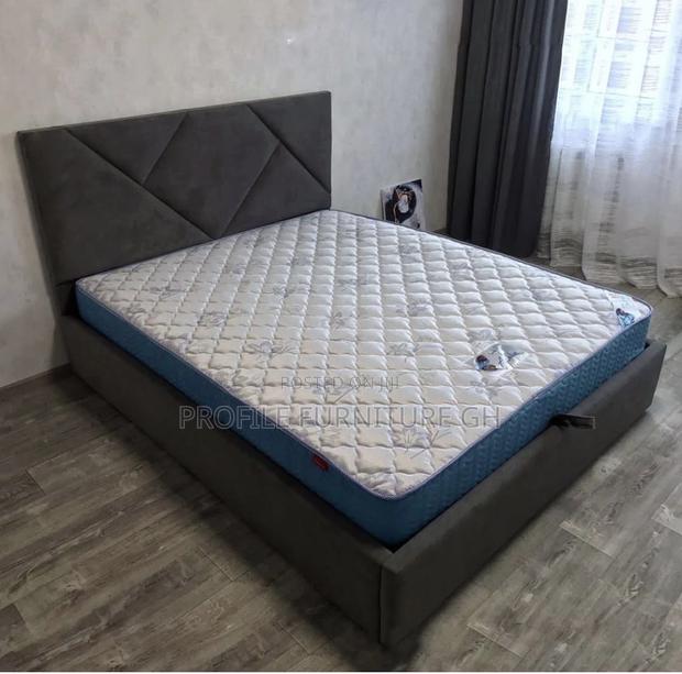 Opulence Pattern-Design Frame With Queen Size Mattress · Photo 1