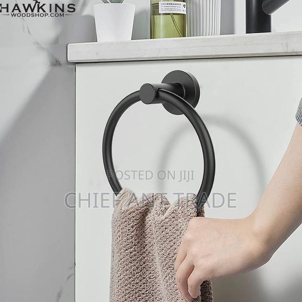 Towel Ring. Black. Gjs6606k · Photo 1