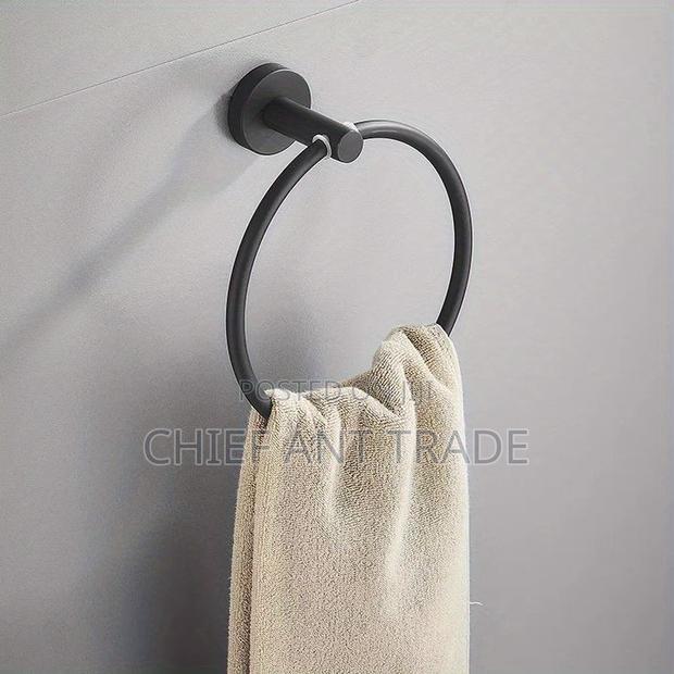 Towel Ring. Black. Gjs6606k · Photo 2