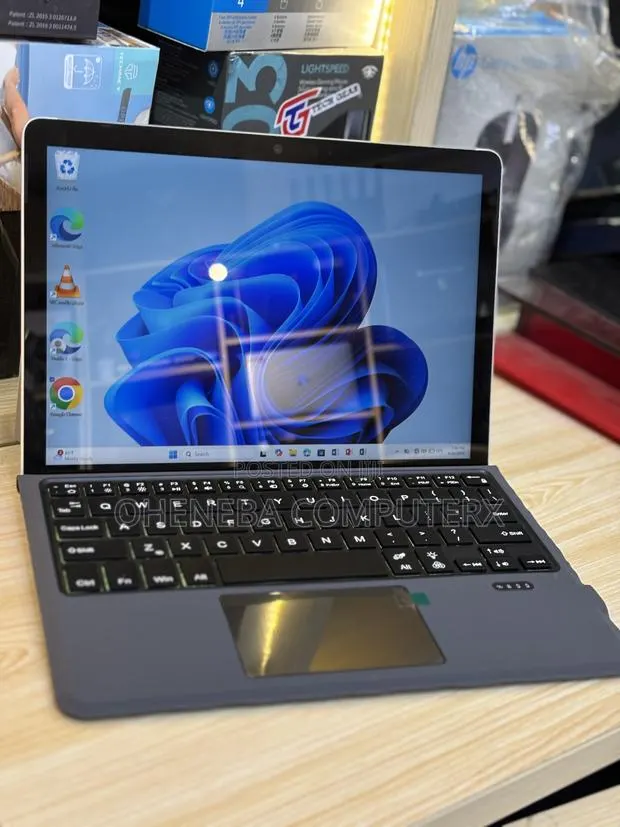 Laptop Microsoft Surface Go 2 8GB Intel Core M3 SSD 128GB · Photo 1