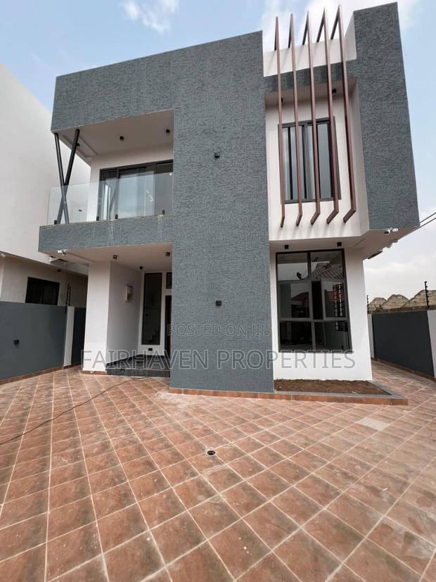 3bdrm House in Oyarifa for sale · Photo 1
