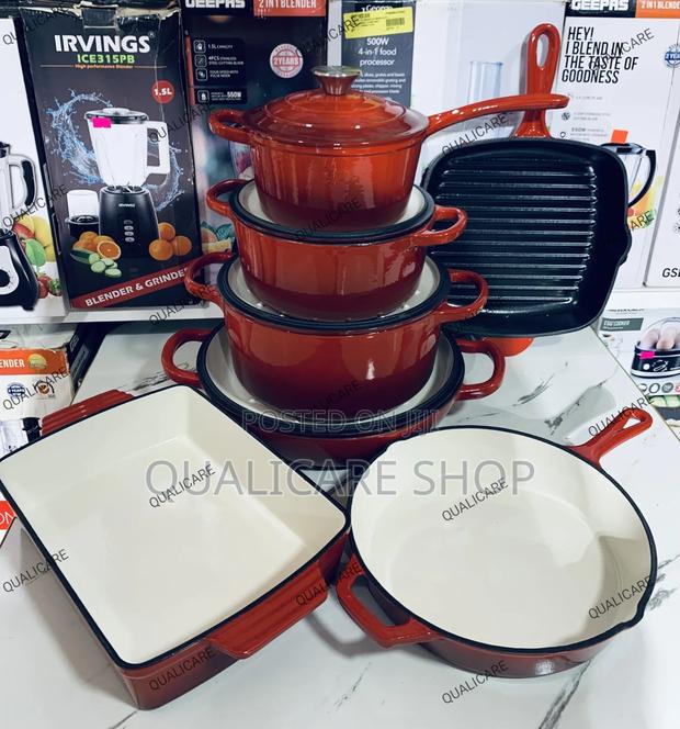 Cast Iron Cookware - Set of 11 · Photo 1