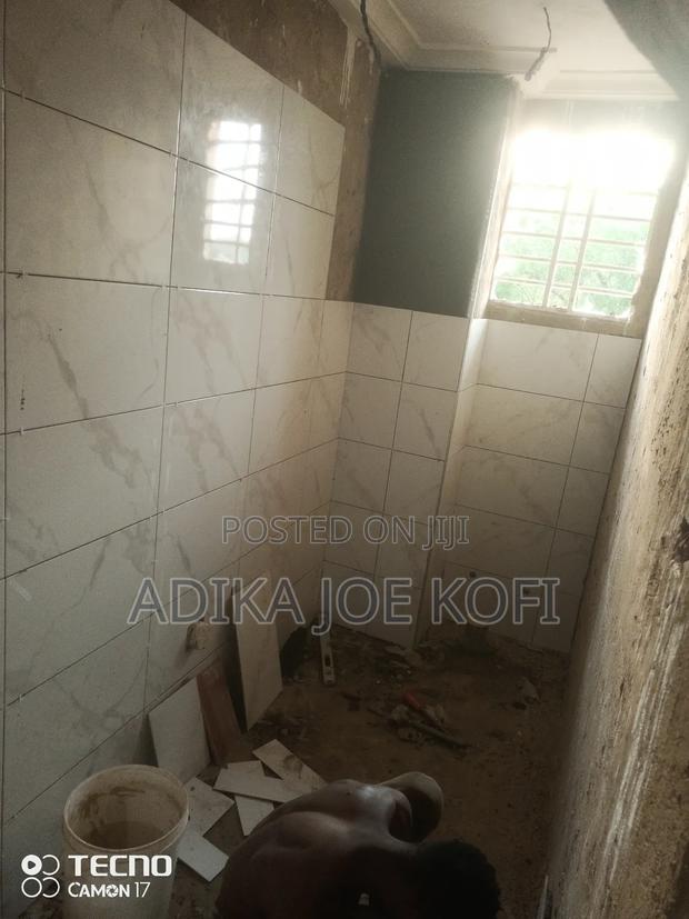 Best Tiles Workers · Photo 2