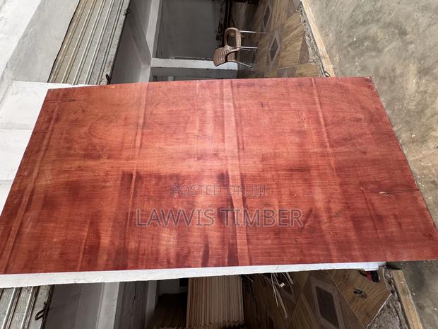 Premium Red Marine Plywood 18mm / Decking Plywood · Photo 1