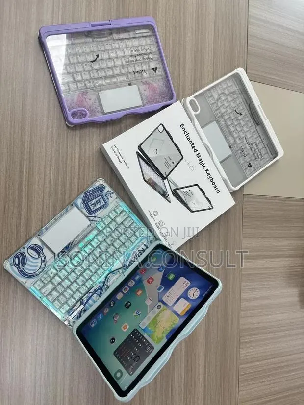 iPad Magic Keyboard 360 Degrees Rotation and Light Up Keyboard · Photo 1