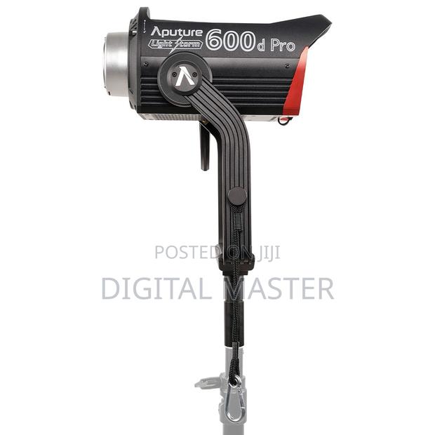 Aputure Ls 600d Pro Daylight Led Monolight (V-mount) · Photo 1