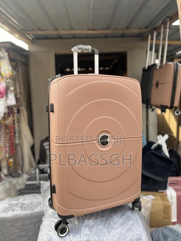 Large Size Trolling Traveling Bag Unbreakable at Plbagsgh · Photo 1