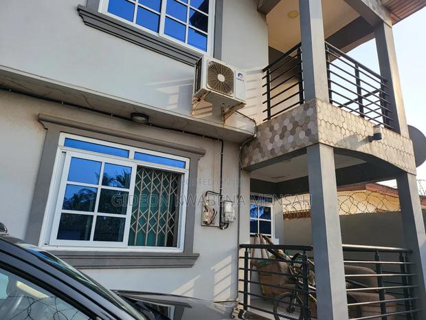 Furnished 4bdrm House in Sakumono Estate, Tema Metropolitan for sale · Photo 3