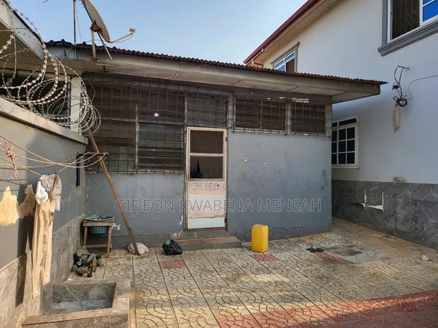 Furnished 4bdrm House in Sakumono Estate, Tema Metropolitan for sale · Photo 4