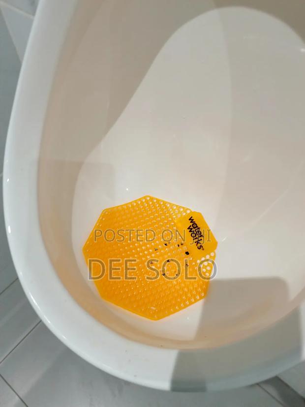 Urinal Mat Deodorant · Photo 3