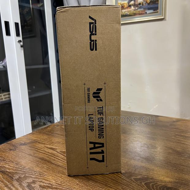 New Laptop Asus TUF Gaming F16 32GB SSD 512GB · Photo 3