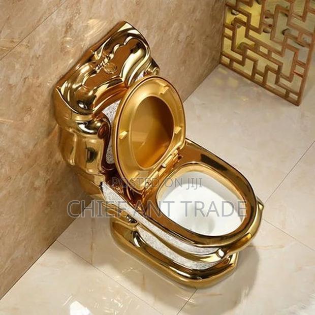 Golden Toilet Seat. Wc + Basin. Water Closet. Yt-10 · Photo 2