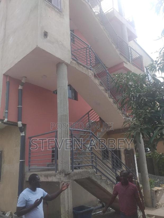 2bdrm Apartment in Adom Agency, Teshie for rent · Photo 2