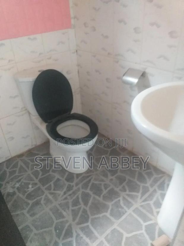 2bdrm Apartment in Adom Agency, Teshie for rent · Photo 8