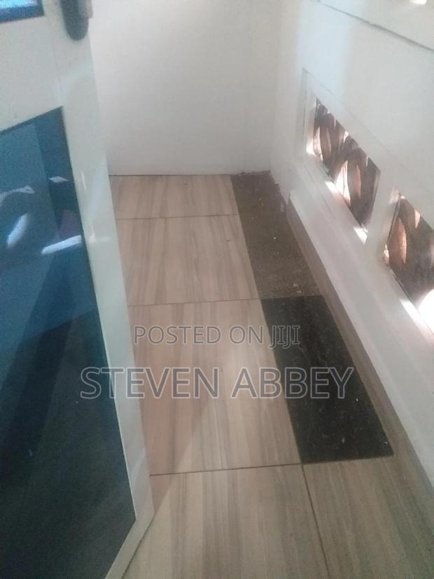1bdrm Apartment in Adom Agency, Teshie for rent · Photo 2