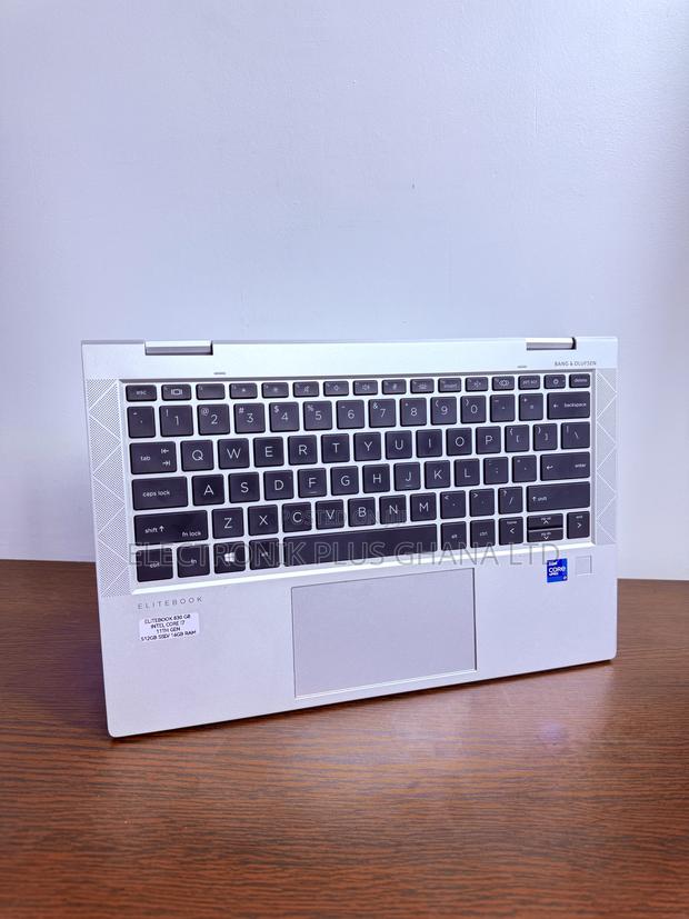 Laptop HP EliteBook 830 G8 16GB Intel Core i7 SSD 512GB · Photo 2