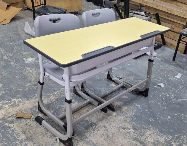 Student Dual Desk · Photo 1