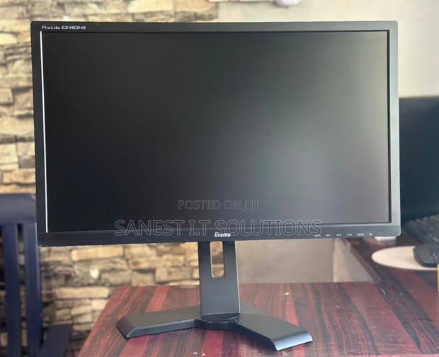 24 Inch Iyana Monitor · Photo 1