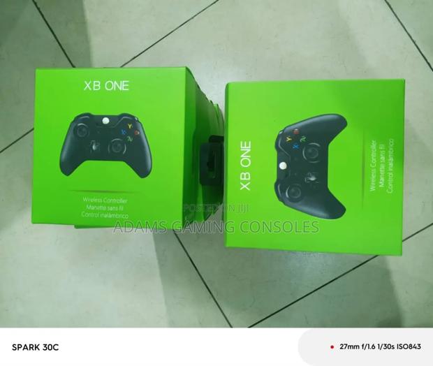 Xbox One Controllers Selling