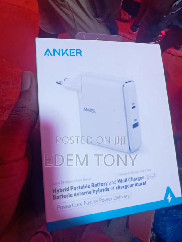 Anker Hybrid Portable Battery and Wall Charger · Photo 1