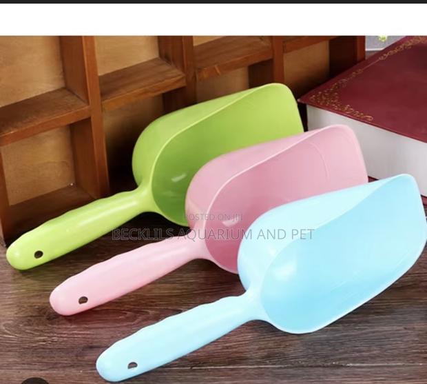 Plastic Pet Food Shovel Spoon · Photo 2