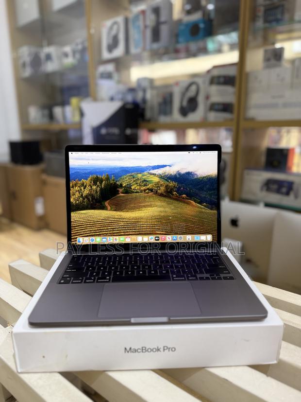 Laptop Apple MacBook Pro 2022 M2 8GB Apple M2 SSD 512GB · Photo 3