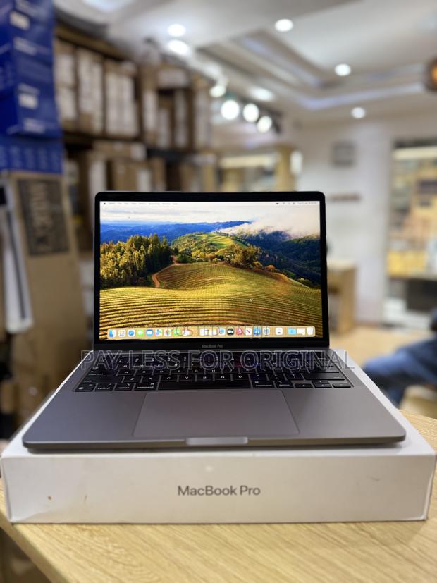 Laptop Apple MacBook Pro 2022 M2 8GB Apple M2 SSD 512GB · Photo 7