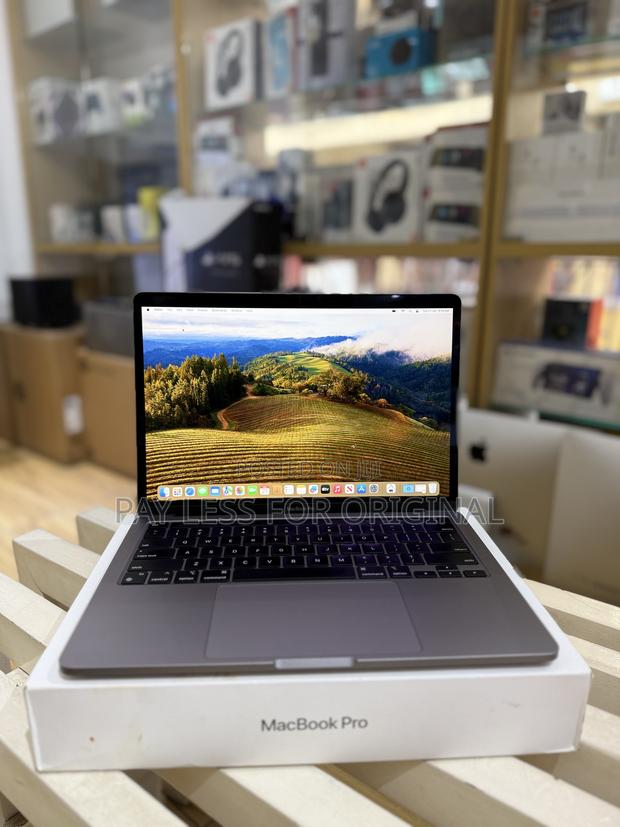 Laptop Apple MacBook Pro 2022 M2 8GB Apple M2 SSD 512GB · Photo 5