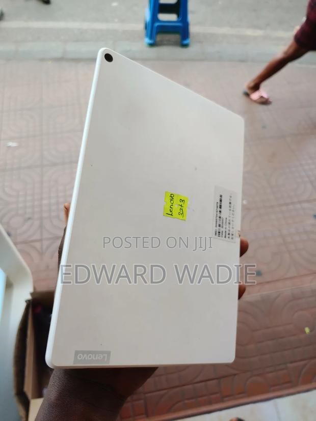 Lenovo A8-50 A5500 32 GB White · Photo 3