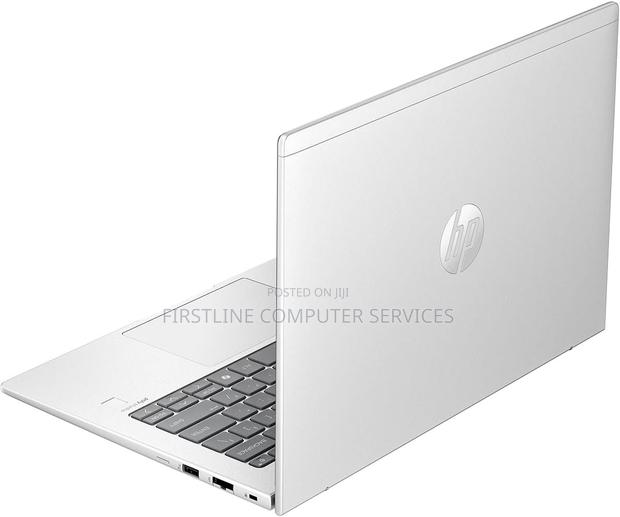 New Laptop HP 16GB Intel Core Ultra 7 SSD 512GB · Photo 2