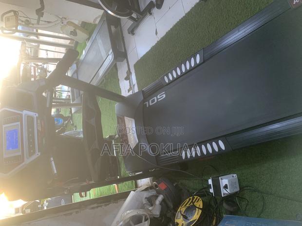 Sole Treadmill 150kg · Photo 4