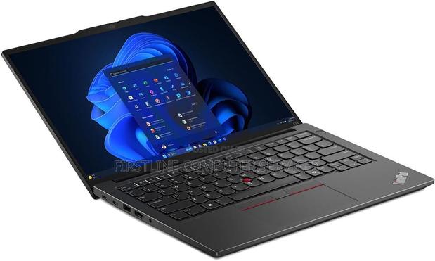 New Laptop Lenovo ThinkPad E14 G5 16GB Intel Core I7 SSD 512GB · Photo 2